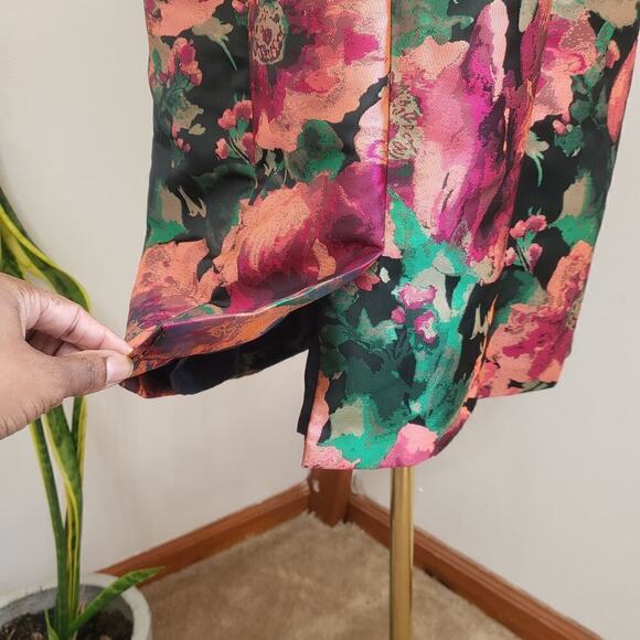 NWT ANNE KLEIN V-neck Textured Floral Sheath Dress Size 8 - Picture 4 of 12